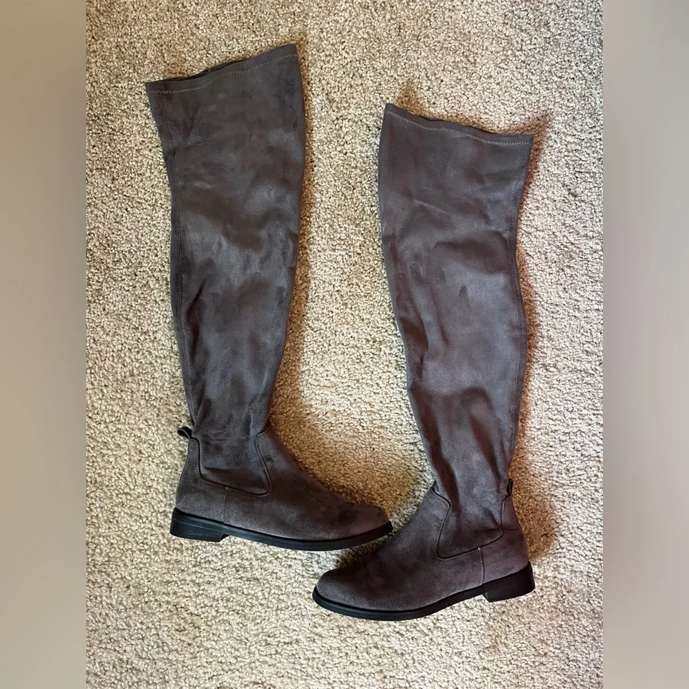 Like new - Reaction Kenneth Cole - Over-the-Knee Boots - gray